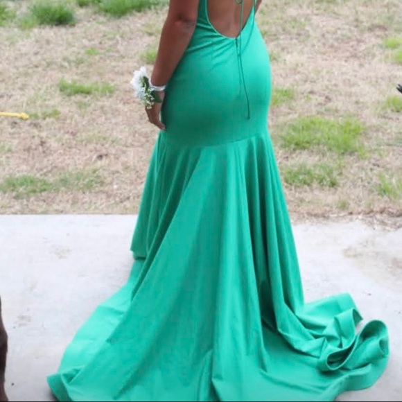 Beautiful Sherri Hill dress. Size 4. - Picture 3 of 4